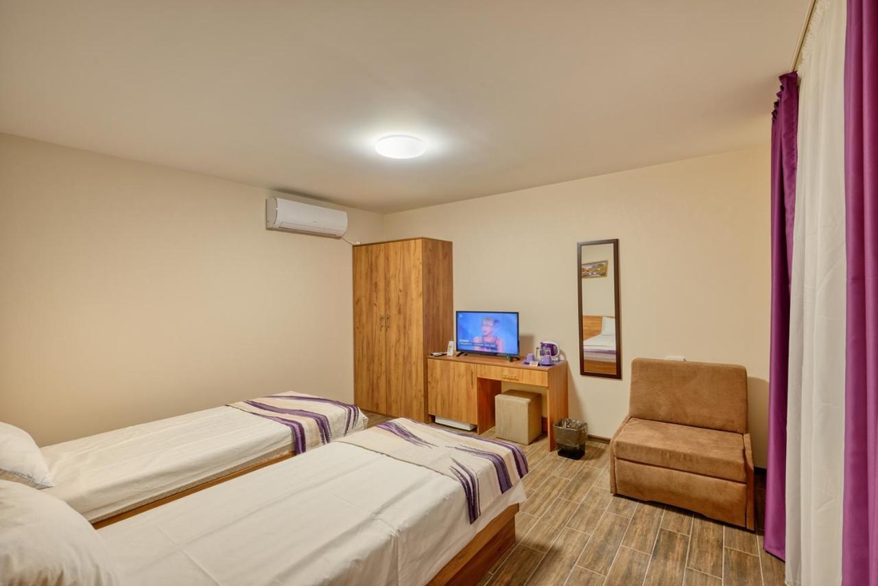 Комплекс Колонада Hotel ฮิซาเรีย ภายนอก รูปภาพ