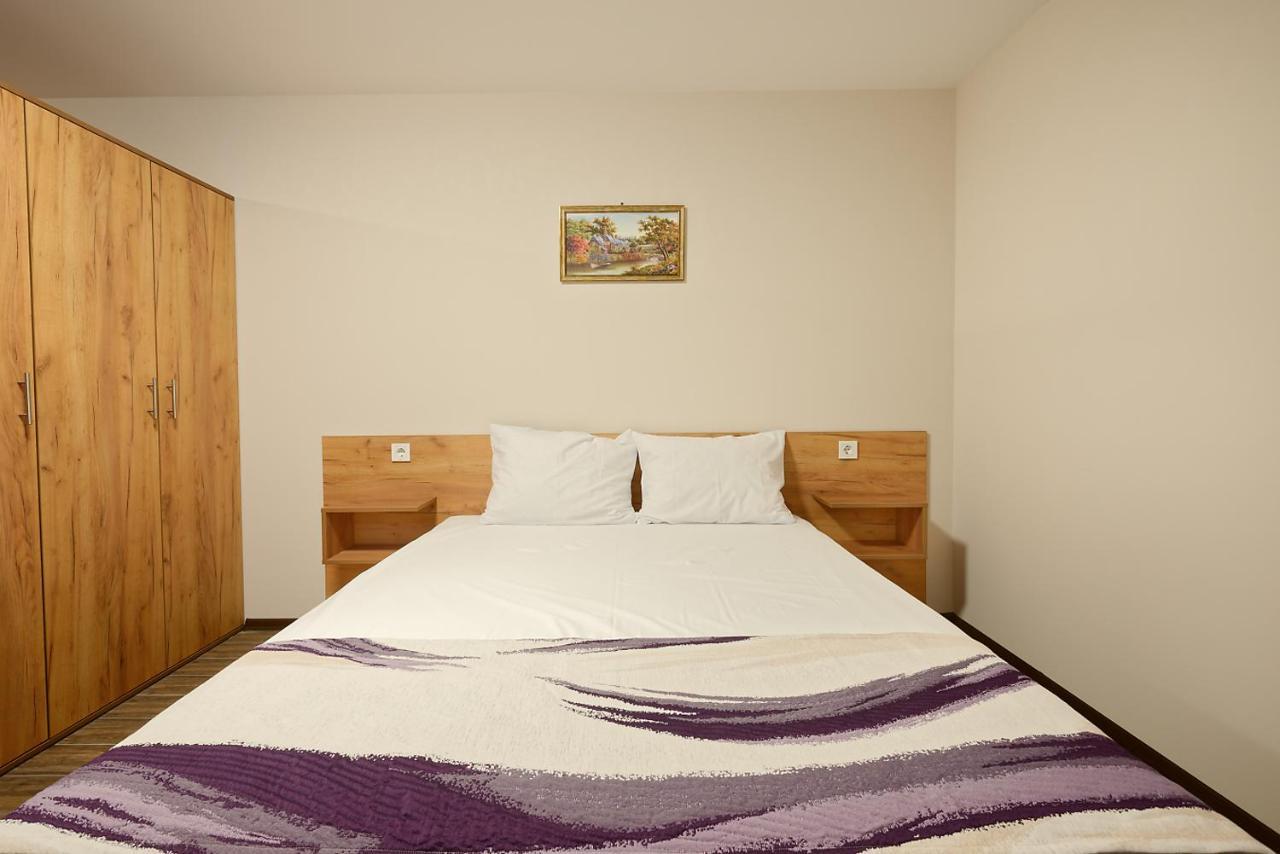 Комплекс Колонада Hotel ฮิซาเรีย ภายนอก รูปภาพ